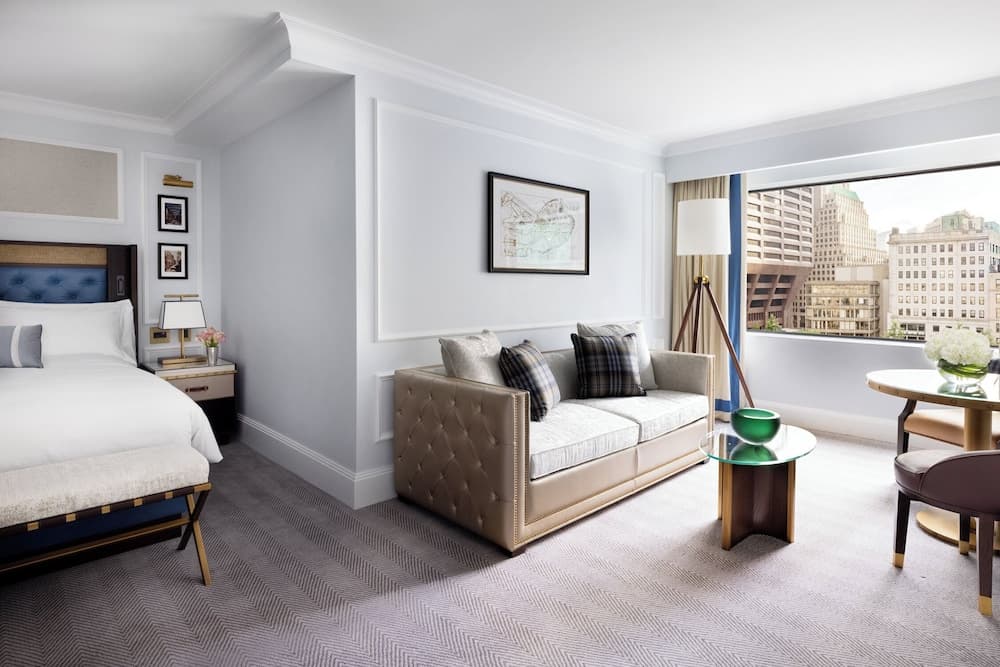 Executive Room, 1 King Bed with Sofa bed