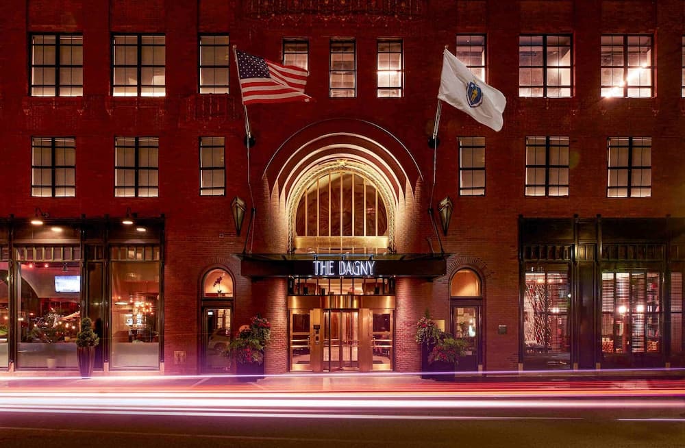 The Dagny Boston photo