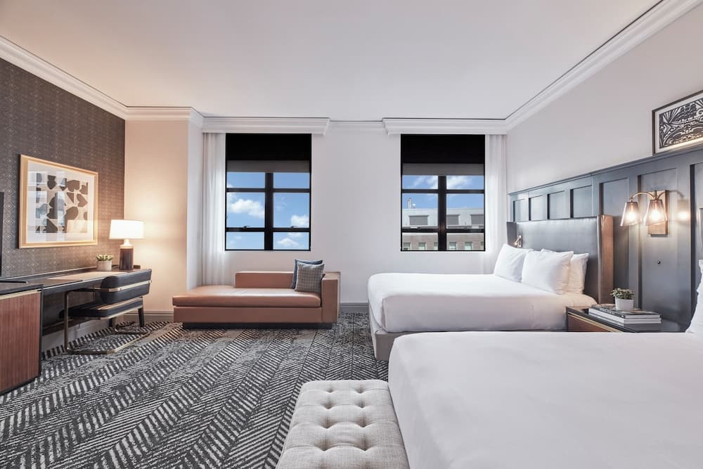 Deluxe Room, 2 Queen Beds, Mobility Accessible