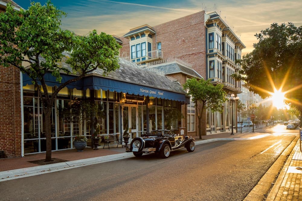 Horton Grand Hotel photo