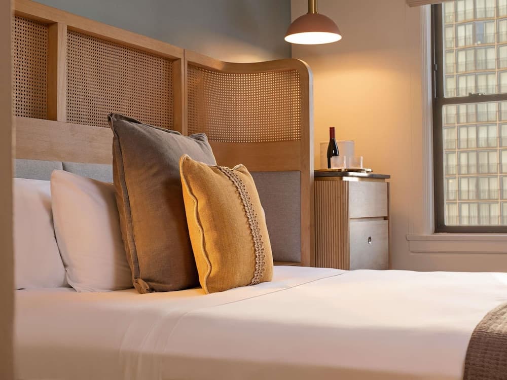 Classic Room, 1 Queen Bed