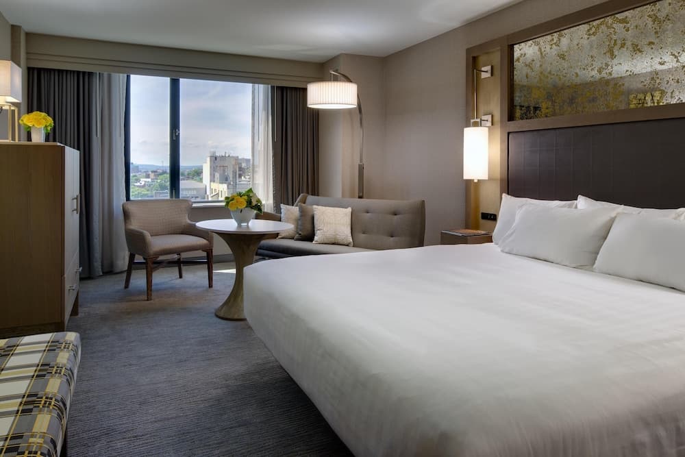 Room, 1 King Bed, City View