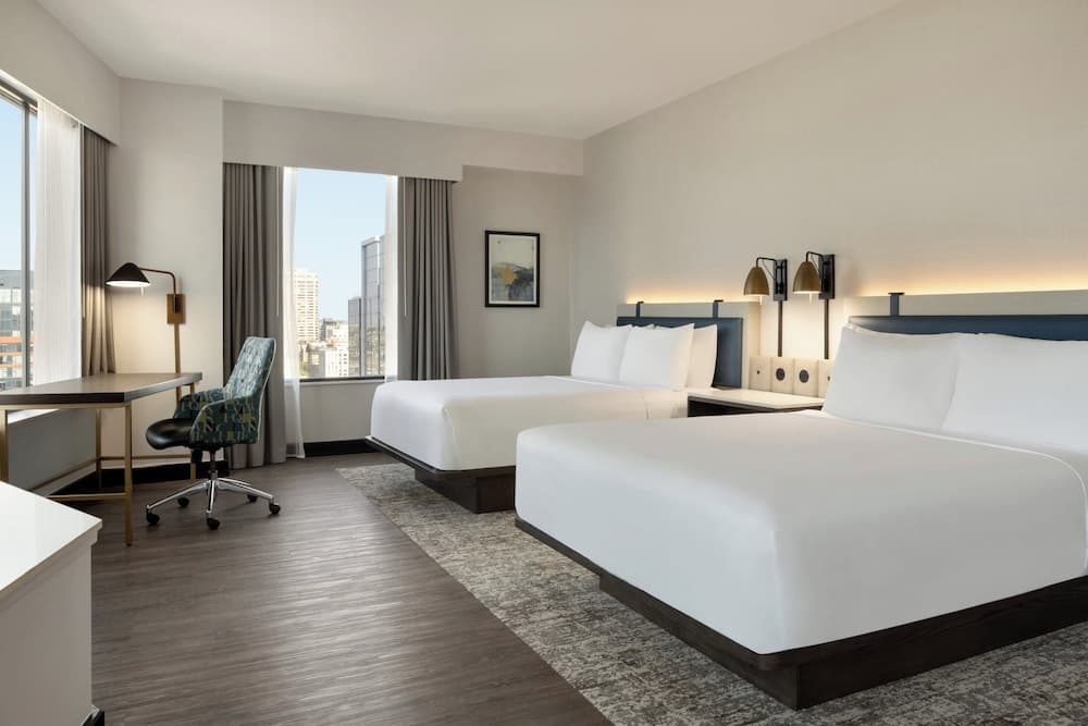 Crowne Plaza Seattle - No Resort Fee - Newly Renovated IHG Hotel photo