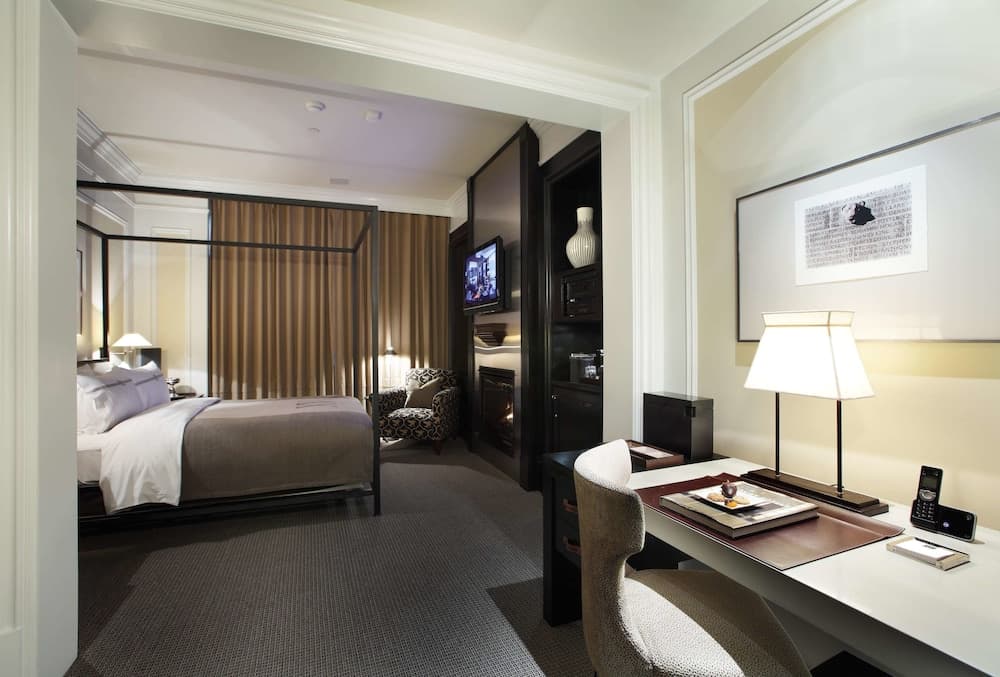 Executive Room, 1 Queen Bed