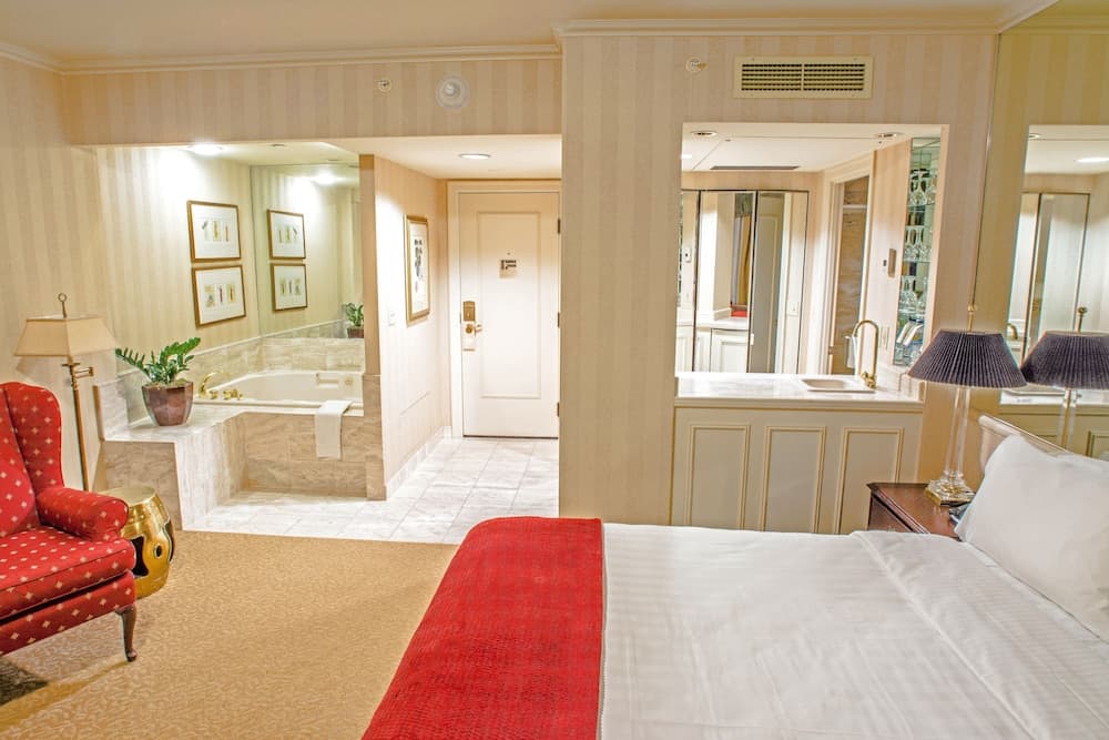 Classic Room, 1 King Bed (Spa King)