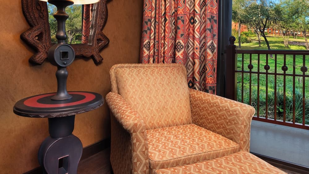 Savanna View - King Bed. Wheelchair accessible with roll-in shower and option for hearing accessibil