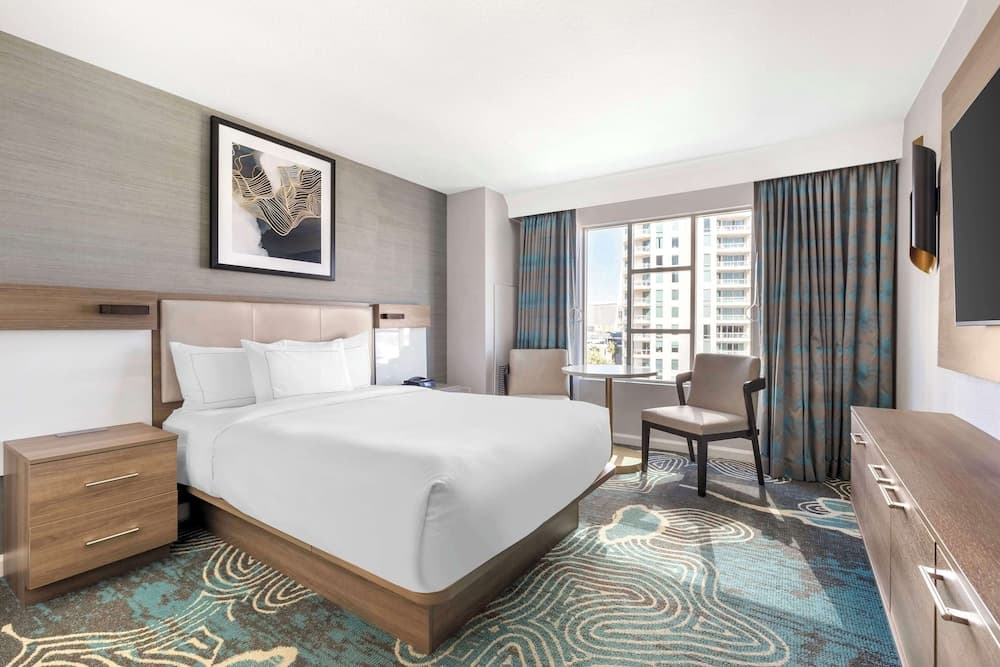 Studio, 1 Queen Bed, Kitchenette (Hearing)