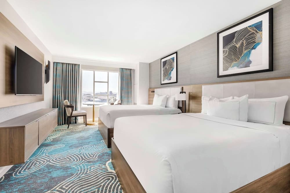 Studio, 2 Queen Beds, Kitchenette