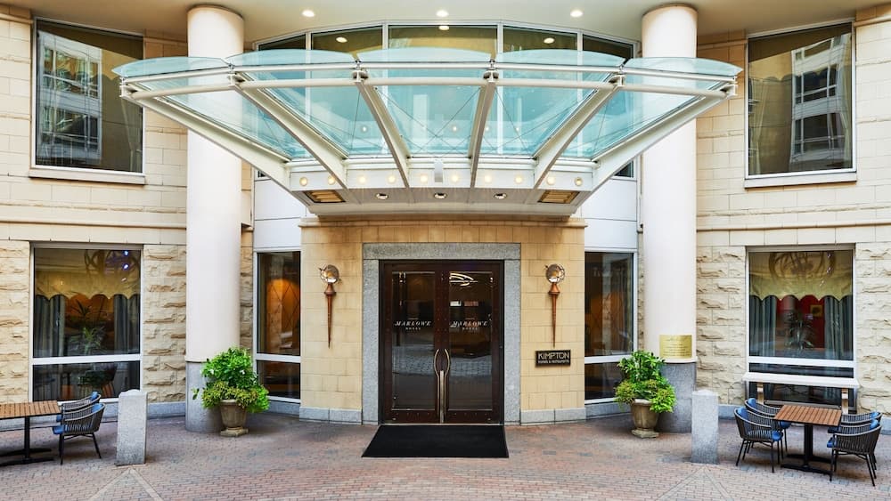Kimpton Marlowe by IHG photo