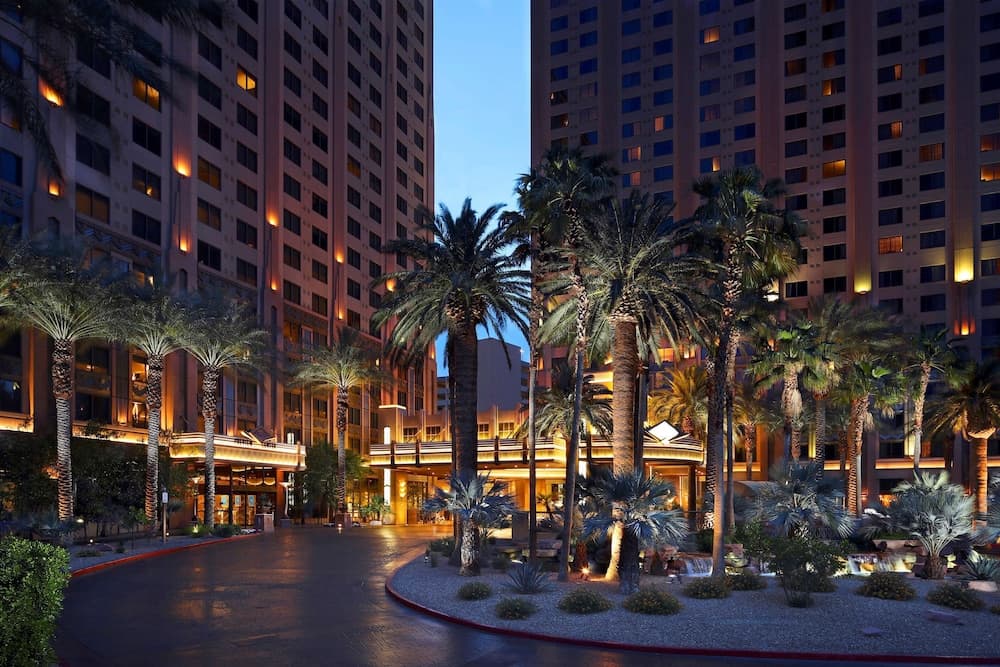 Hilton Grand Vacations Club on the Las Vegas Strip photo