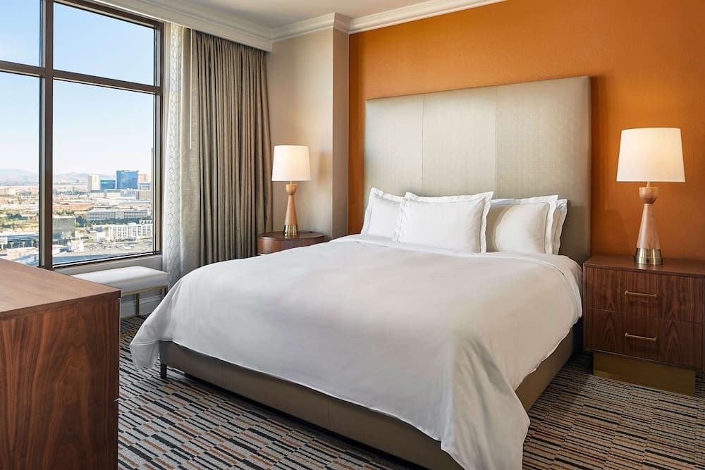 Premier Suite, 3 Bedrooms, Kitchen