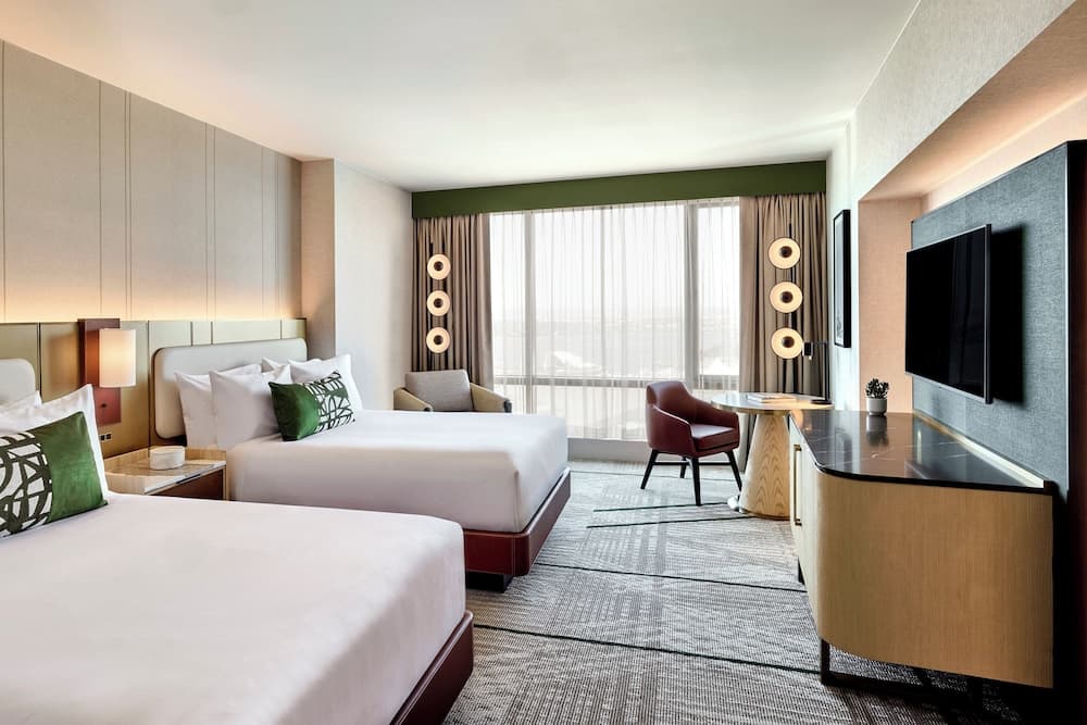 Deluxe Room, 2 Double Beds, Accessible, City View (Roll-in Shower)