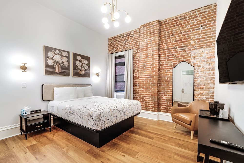 Classic Room, 1 Queen Bed