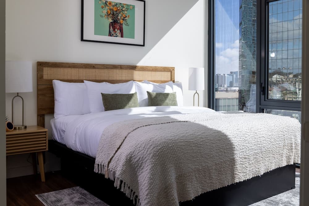 Classic Apartment, 1 King Bed with Sofa bed (Self Check-in with Virtual Front Desk)
