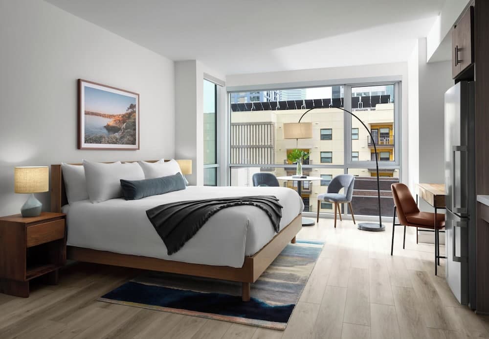 Studio (Loft)