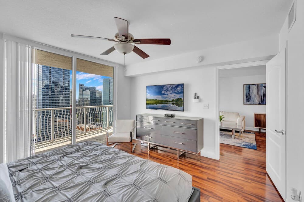 Deluxe Apartment, City View