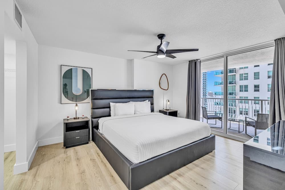 Deluxe Apartment, City View