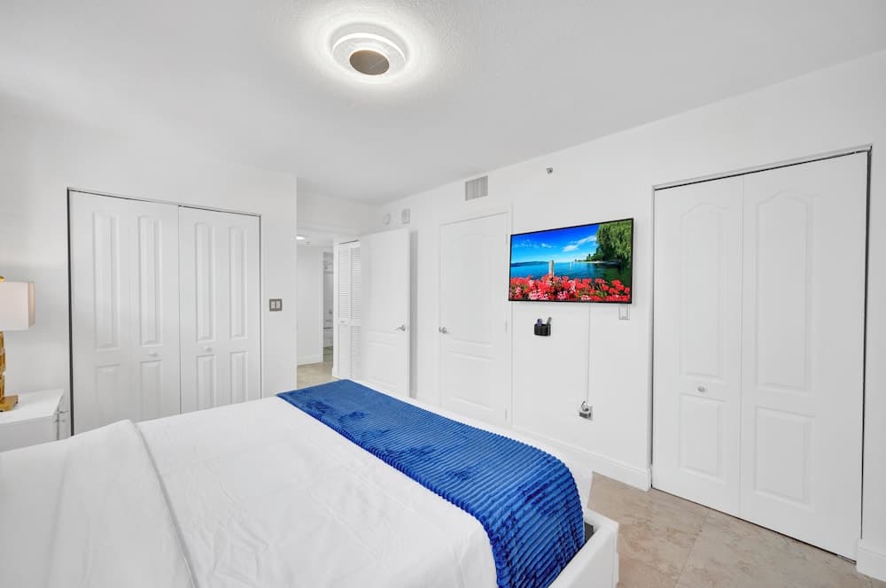 Comfort Apartment, City View