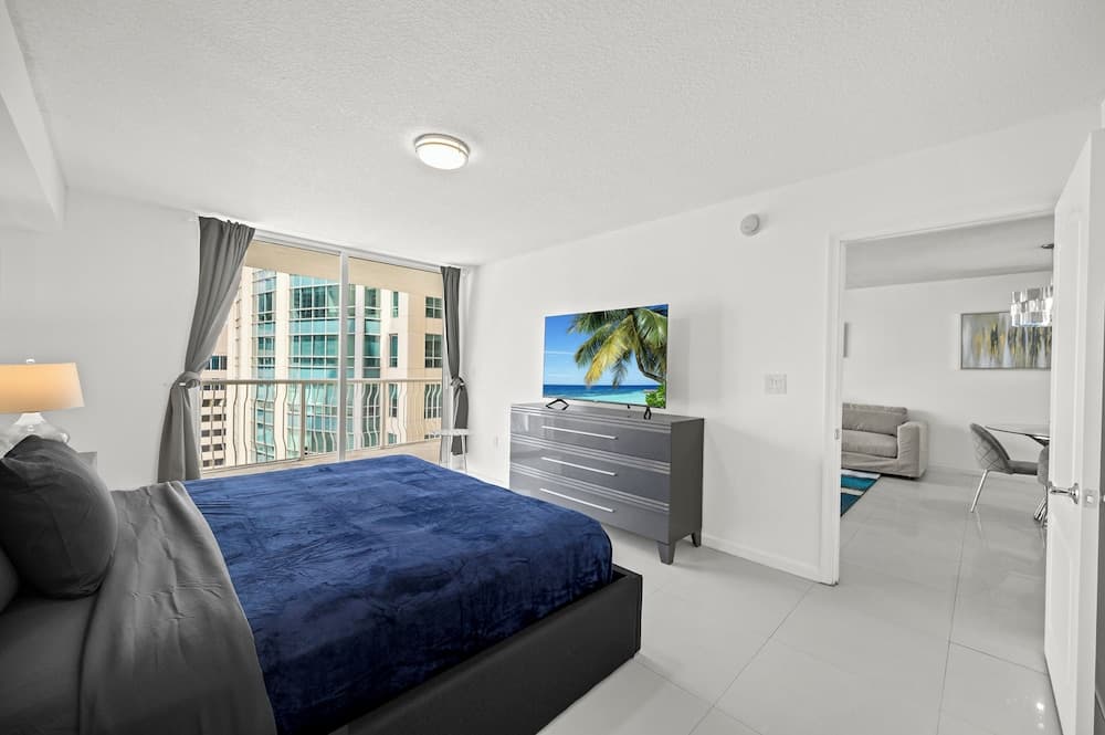 Deluxe Apartment, City View