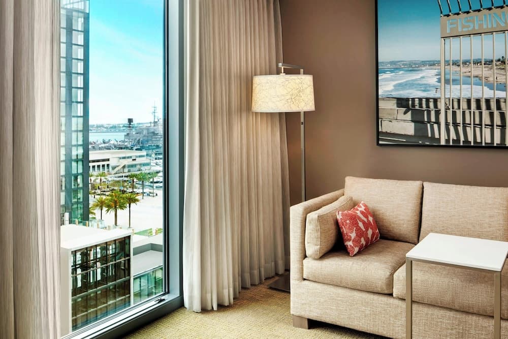 Studio, 1 King Bed with Sofa bed, City View