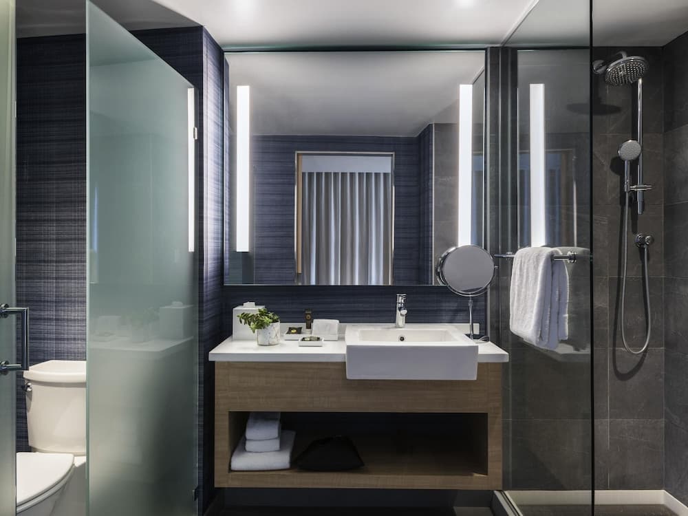 Executive Suite, 1 Bedroom, Accessible, City View