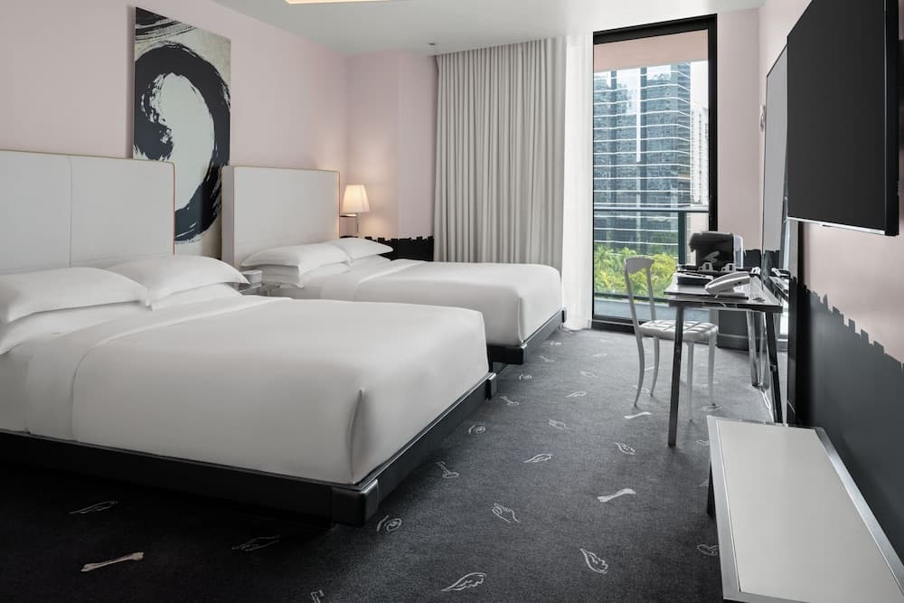 Premier Room, 2 Double Beds, City View (Balcony)