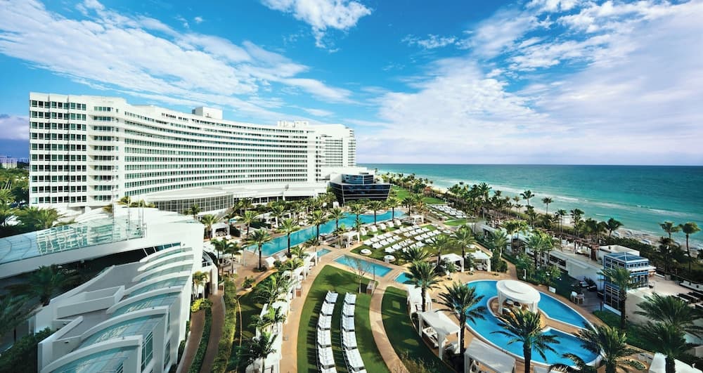 Fontainebleau Miami Beach hotel photo