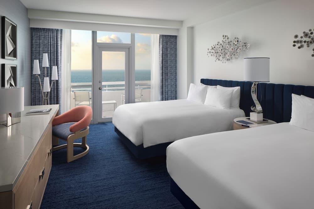 Room, 2 Queen Beds, Balcony, Oceanfront