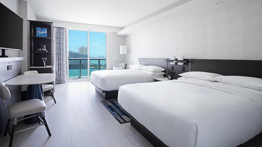 Room, 2 Queen Beds, Balcony, Bay View