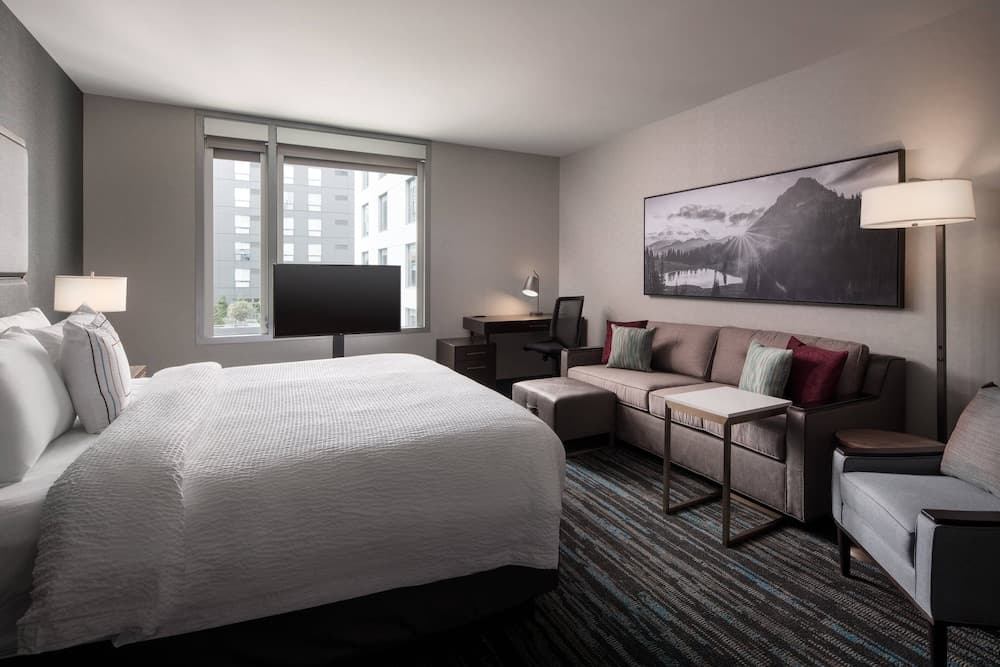 Studio Suite, 1 Double Bed (Mobility Accessible, Tub)