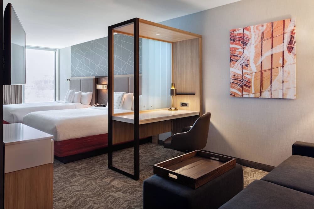Suite, 2 Queen Beds