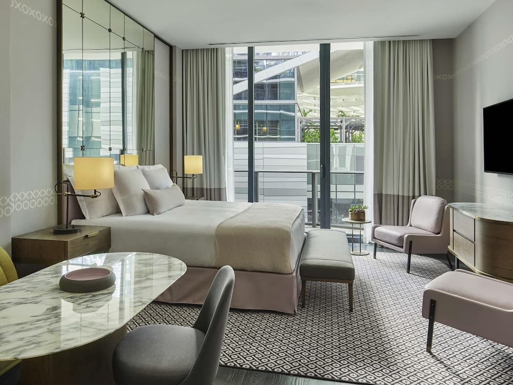 Room, 1 King Bed (Lux)