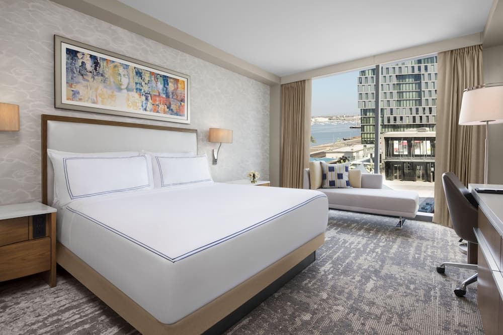 Classic Room, 1 King Bed