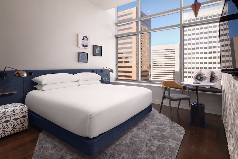 Premium Room, 1 King Bed
