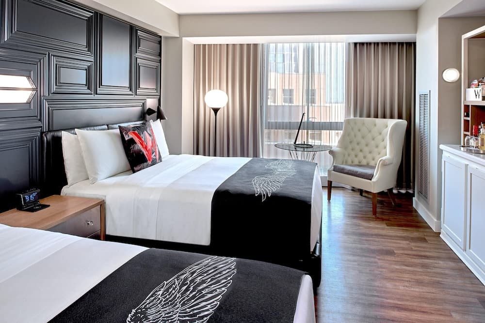 Superior Room, 2 Queen Beds (Mobility Accessible, Tub)