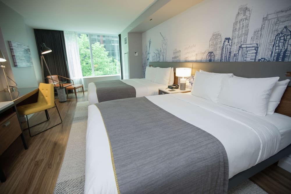 Room, 2 Queen Beds, Accessible (3x3 Shower)