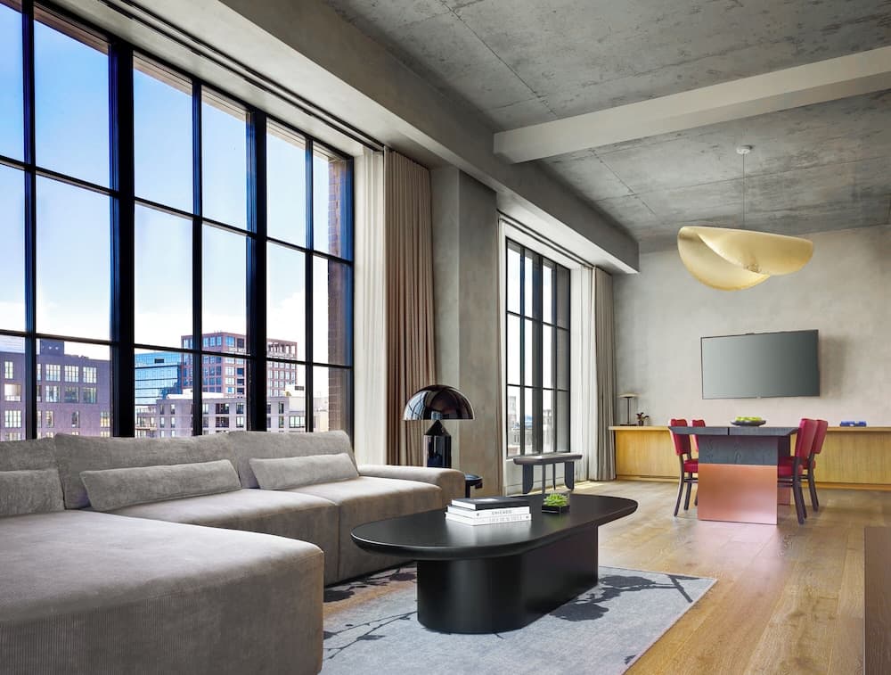 Suite, Accessible (Sake)