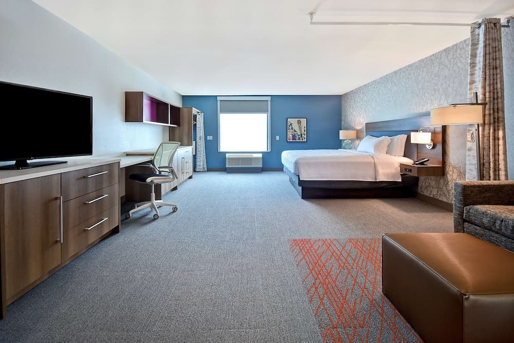 Studio Suite, 1 King Bed, Non Smoking