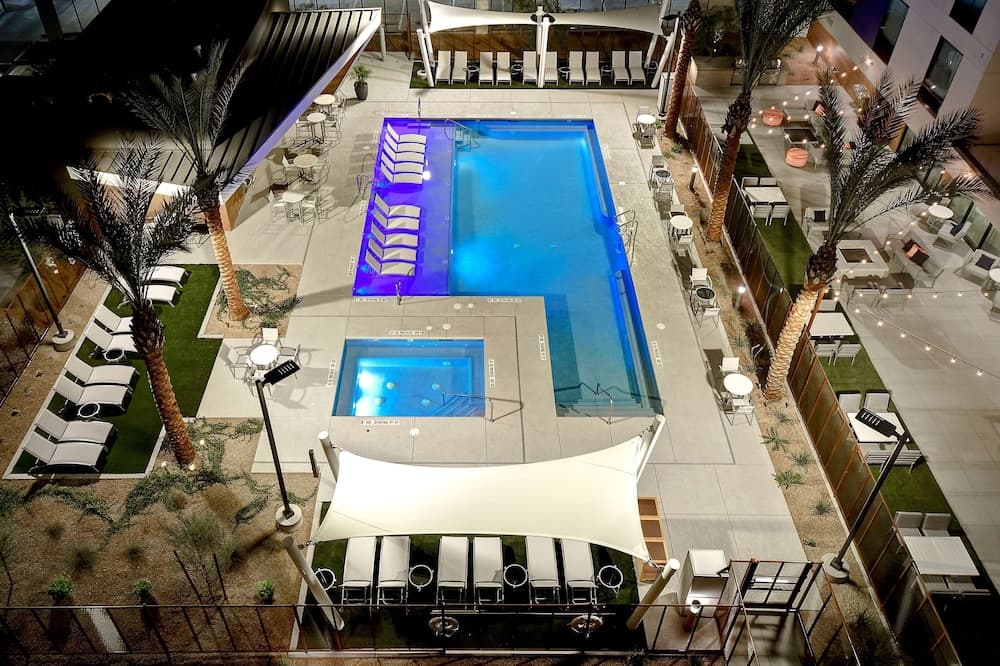 Home2 Suites by Hilton Las Vegas Convention Center - No Resort Fee photo