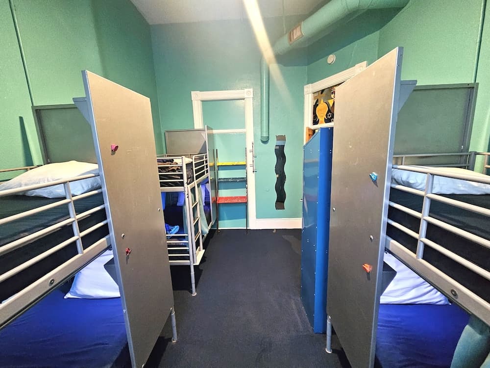 Standard Shared Dormitory, Women only