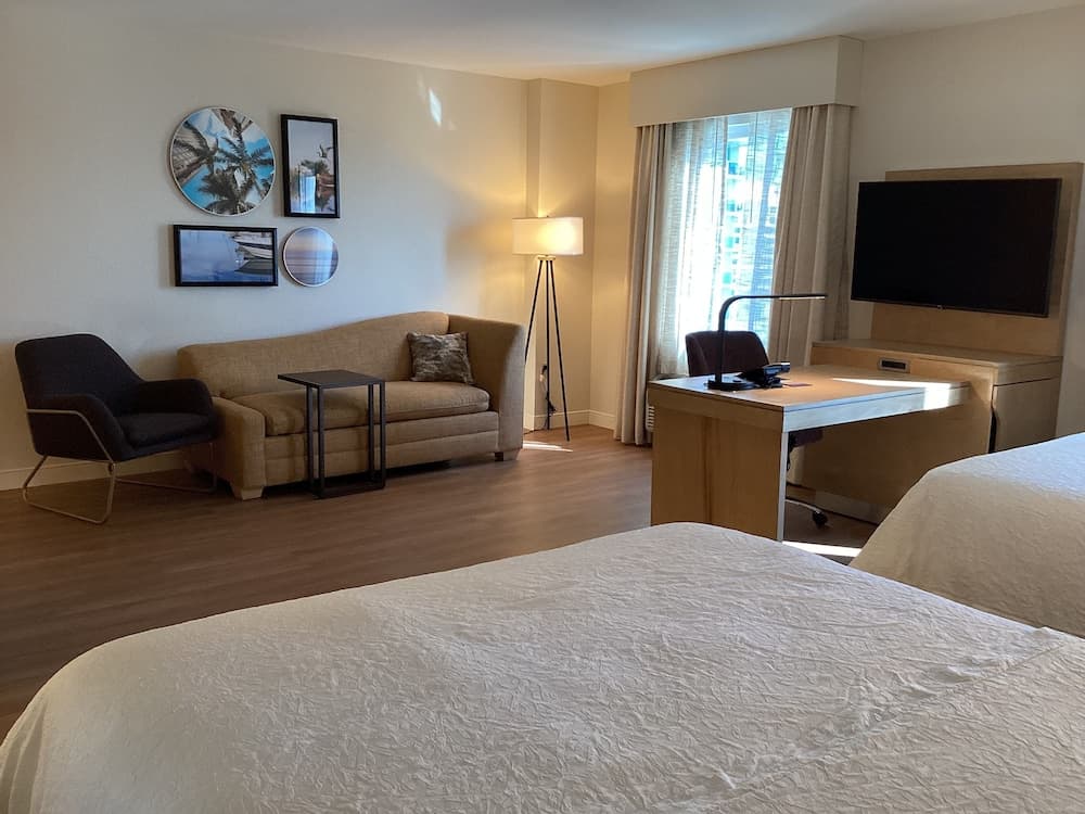 Elite Studio, Non Smoking (2 Queen and sofa bed)