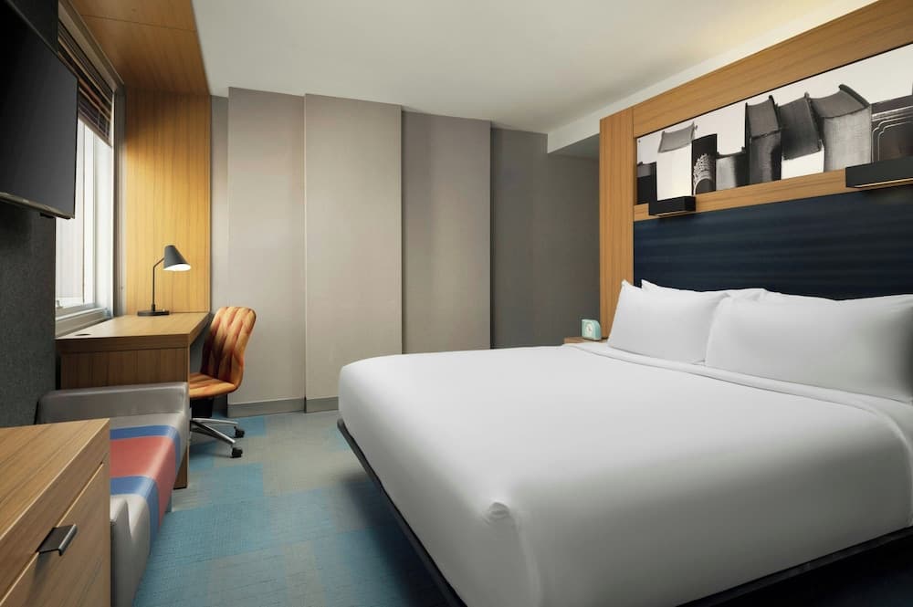 Traditional Room, 1 King Bed