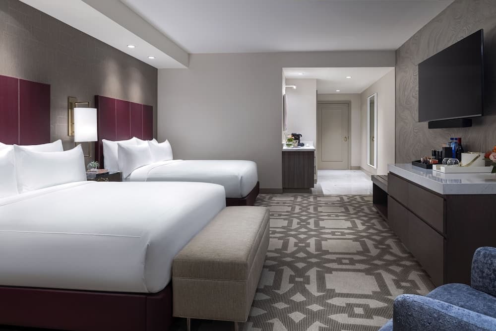 Superior Room, 2 Queen Beds, City View
