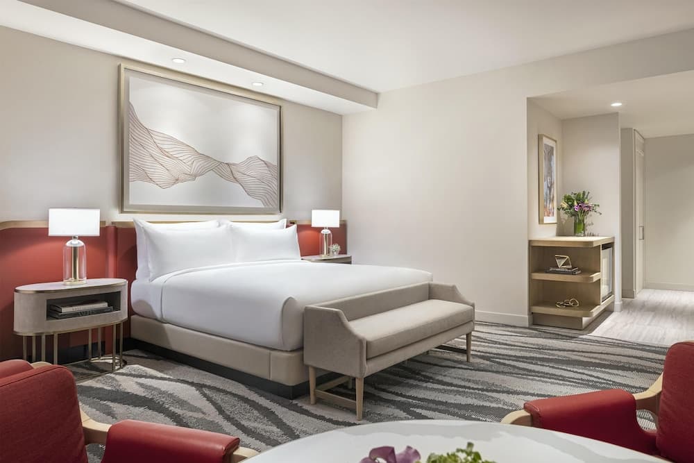 Premium Room, 1 King Bed