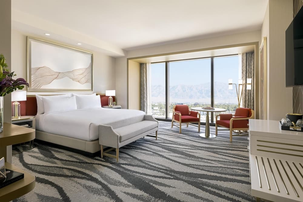 Premium Room, 1 King Bed, City View