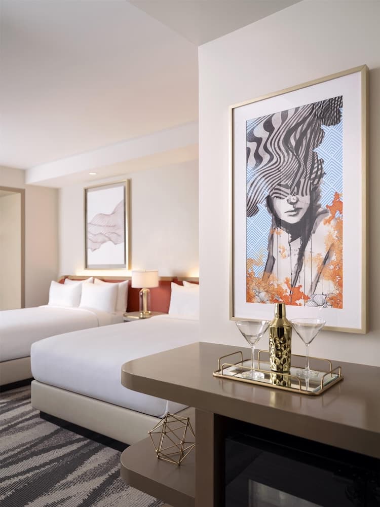 Premium Room, 2 Queen Beds, City View