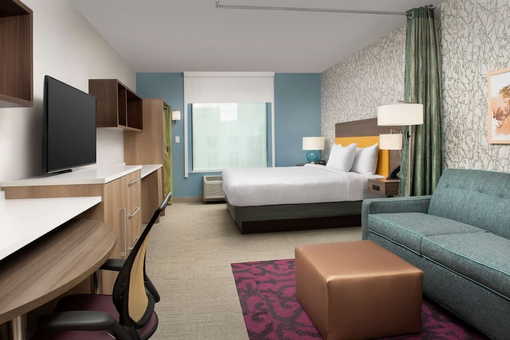 Studio Suite, 1 King Bed, Non Smoking