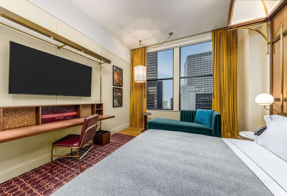 Room, 1 King Bed, City View