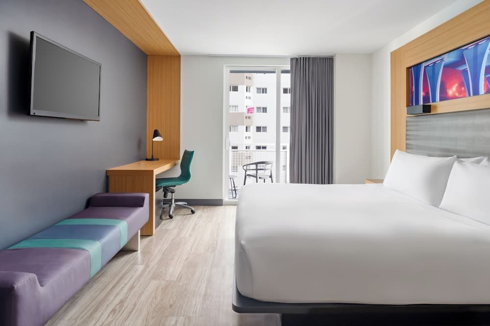 Room, 1 King Bed, City View (Balcony)