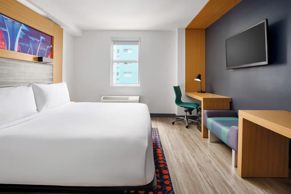 Room, 1 King Bed, City View
